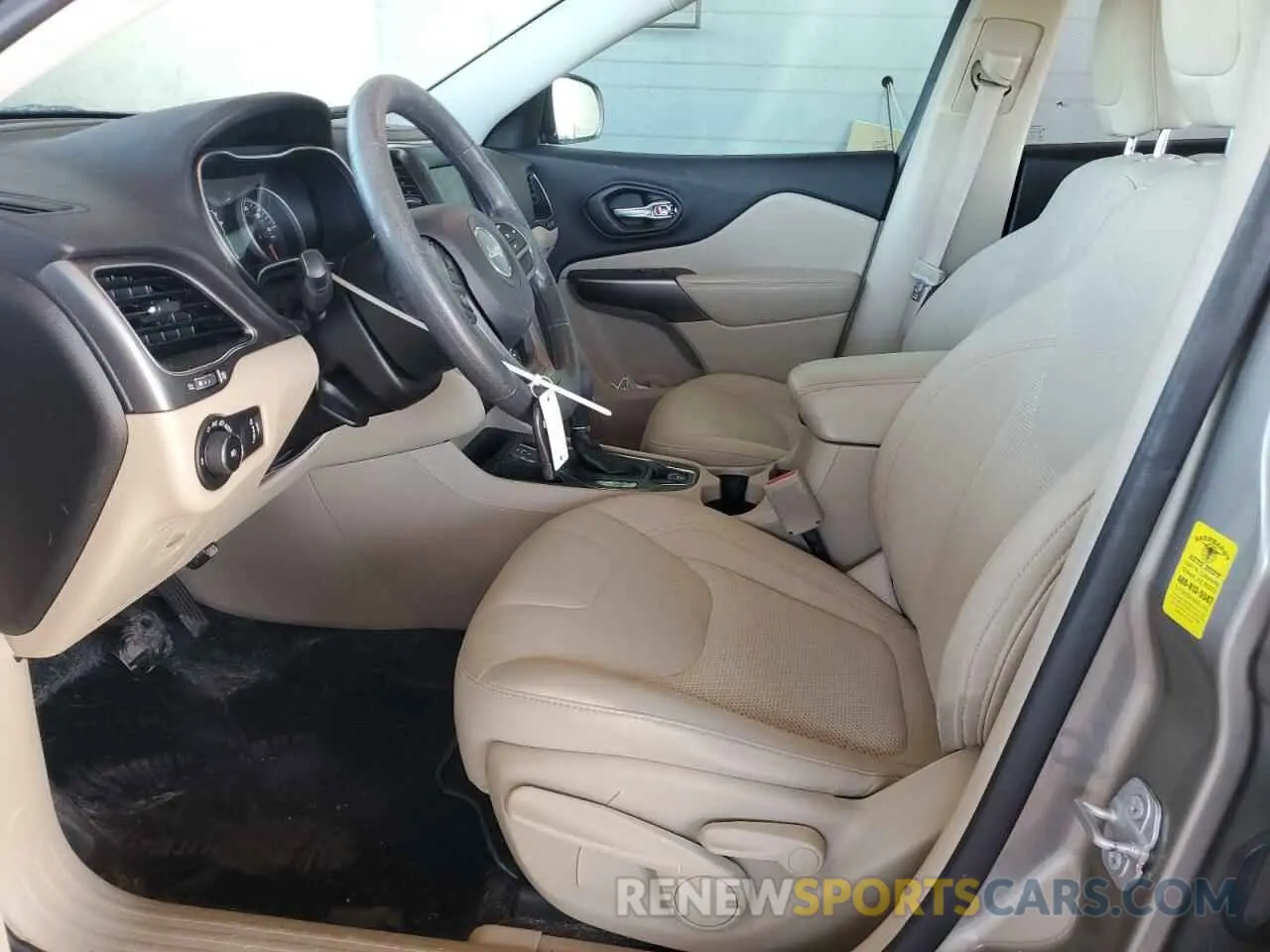7 Photograph of a damaged car 1C4PJLCX1KD269402 JEEP GRAND CHER 2019