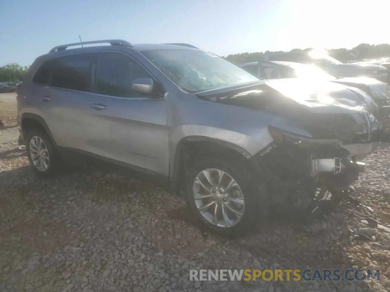 4 Photograph of a damaged car 1C4PJLCX4KD110812 JEEP GRAND CHER 2019