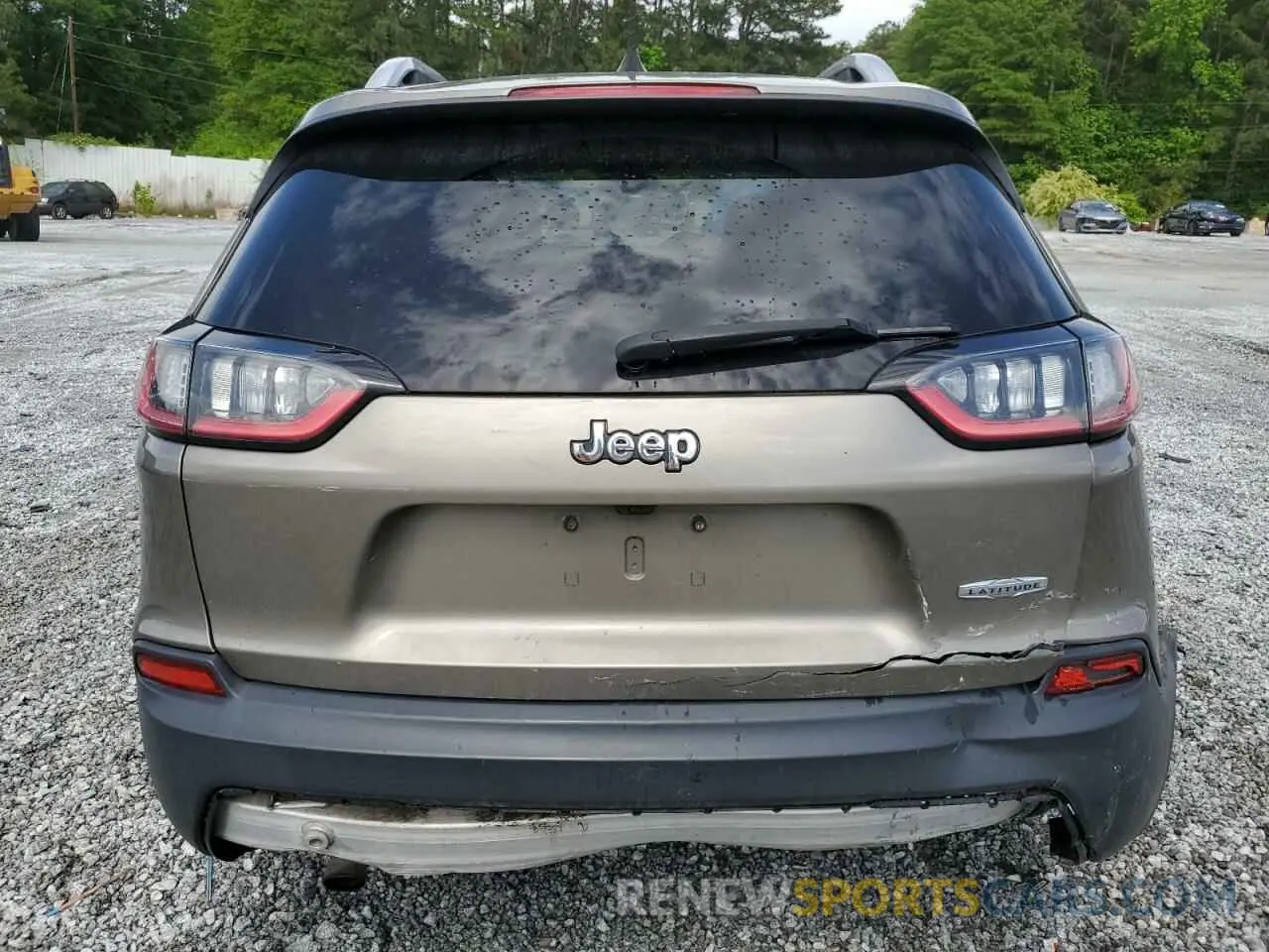 6 Photograph of a damaged car 1C4PJLCX5KD148002 JEEP GRAND CHER 2019