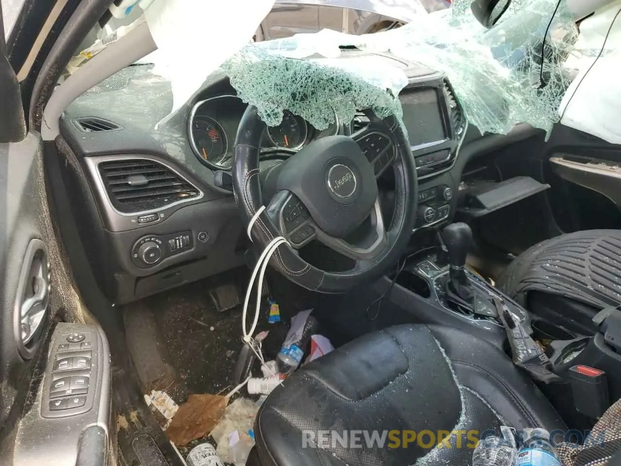 8 Photograph of a damaged car 1C4PJLDB0KD357151 JEEP GRAND CHER 2019