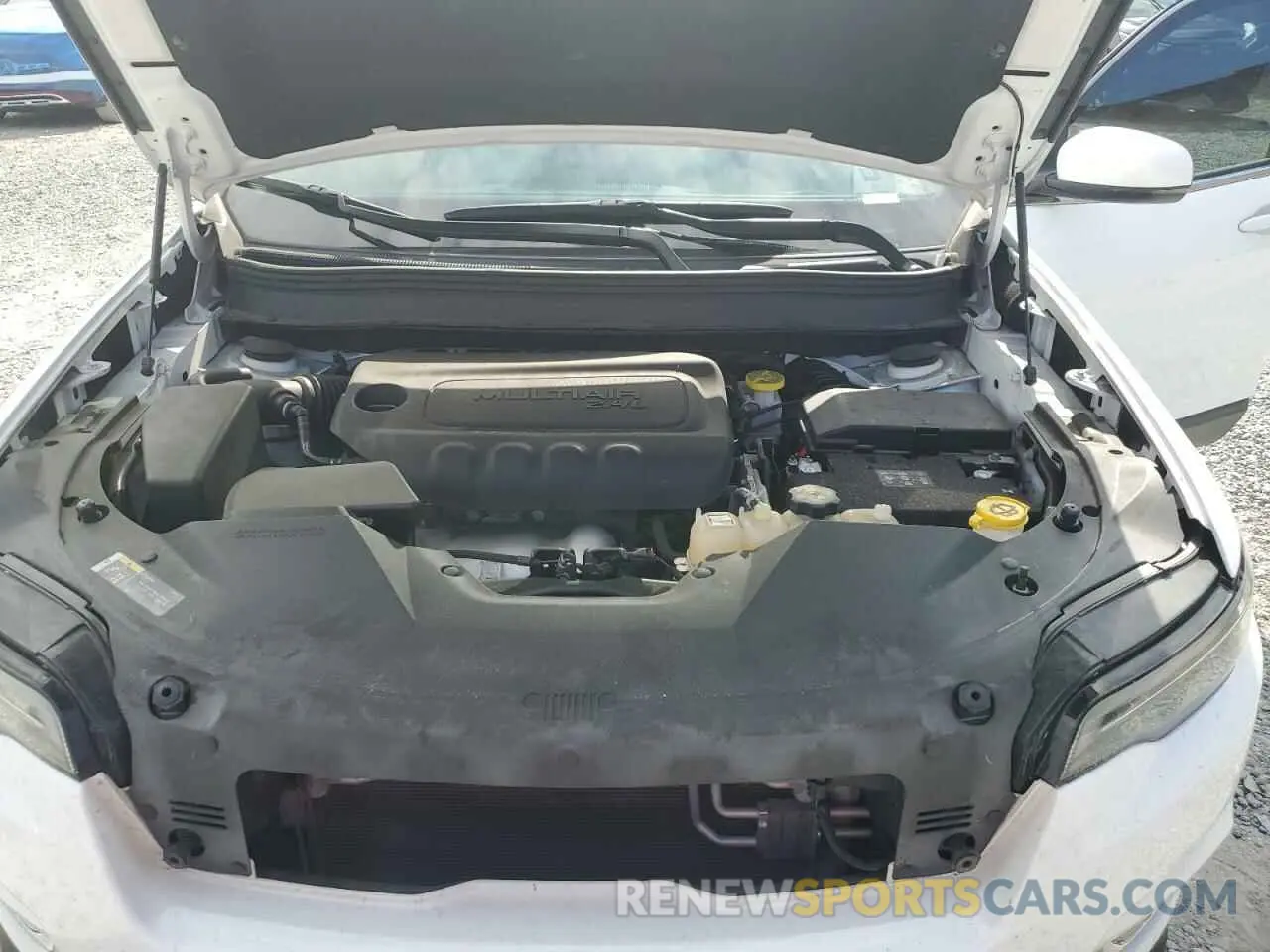 12 Photograph of a damaged car 1C4PJLDB2KD243426 JEEP GRAND CHER 2019