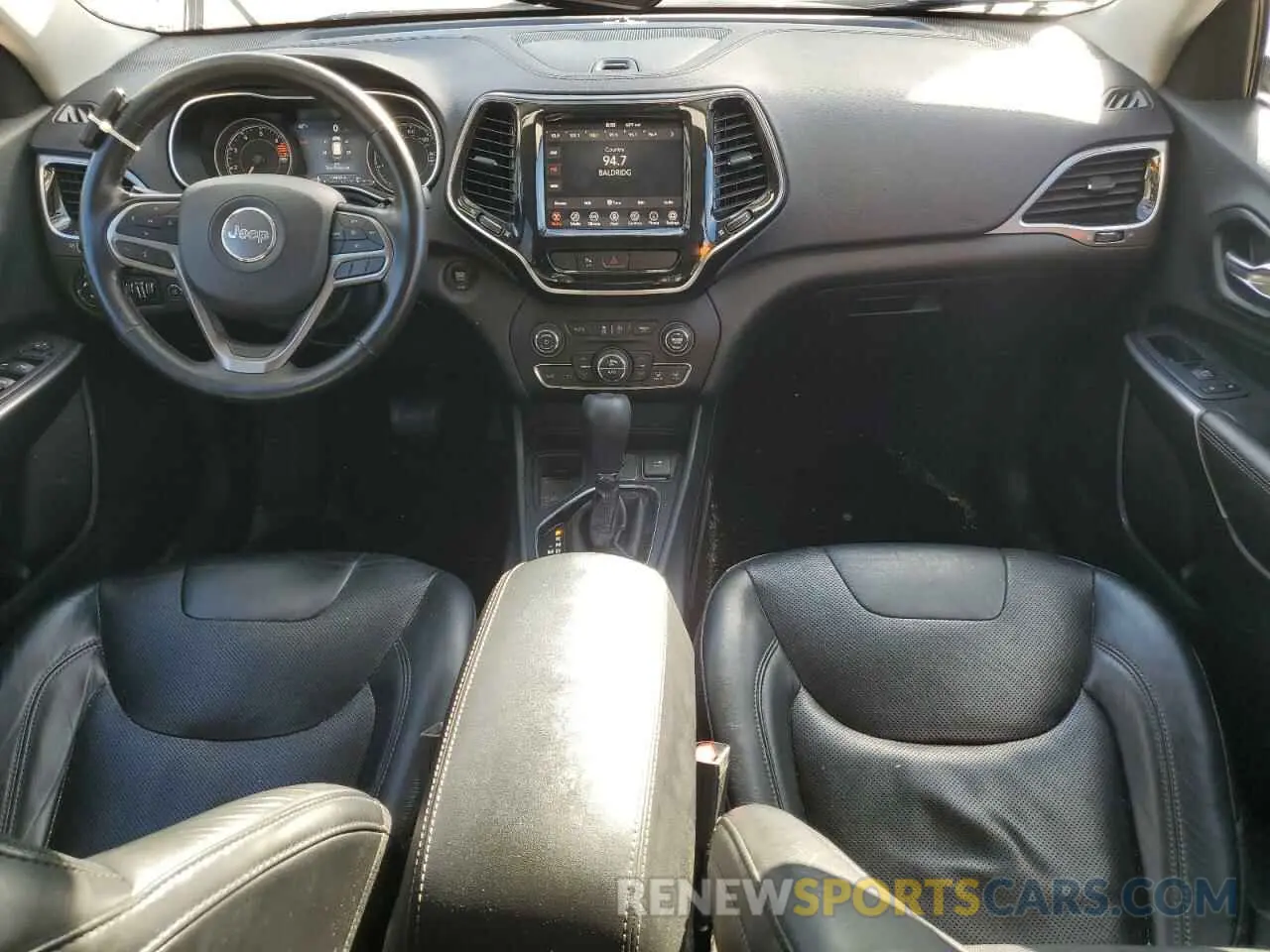 8 Photograph of a damaged car 1C4PJLDB2KD326516 JEEP GRAND CHER 2019
