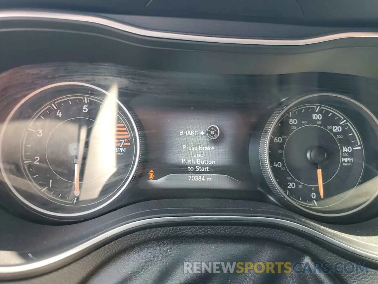 9 Photograph of a damaged car 1C4PJLDB2KD340920 JEEP GRAND CHER 2019