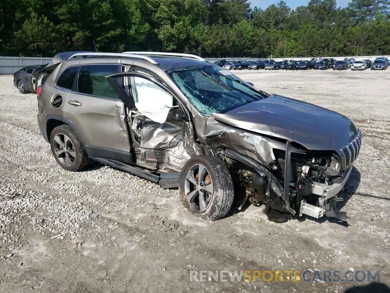 4 Photograph of a damaged car 1C4PJLDB4KD190616 JEEP GRAND CHER 2019