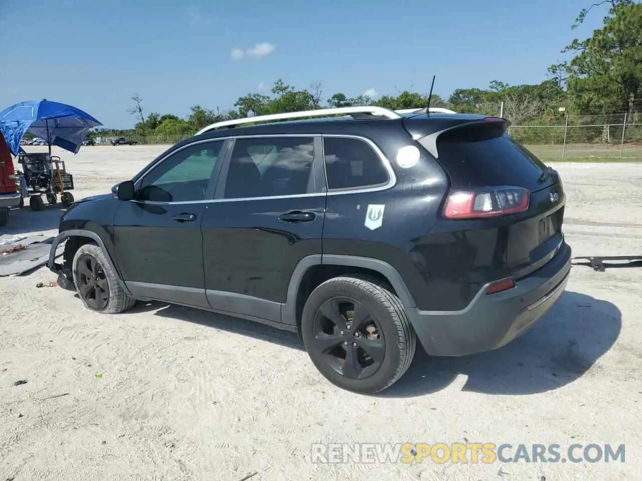 2 Photograph of a damaged car 1C4PJLDB4KD377418 JEEP GRAND CHER 2019
