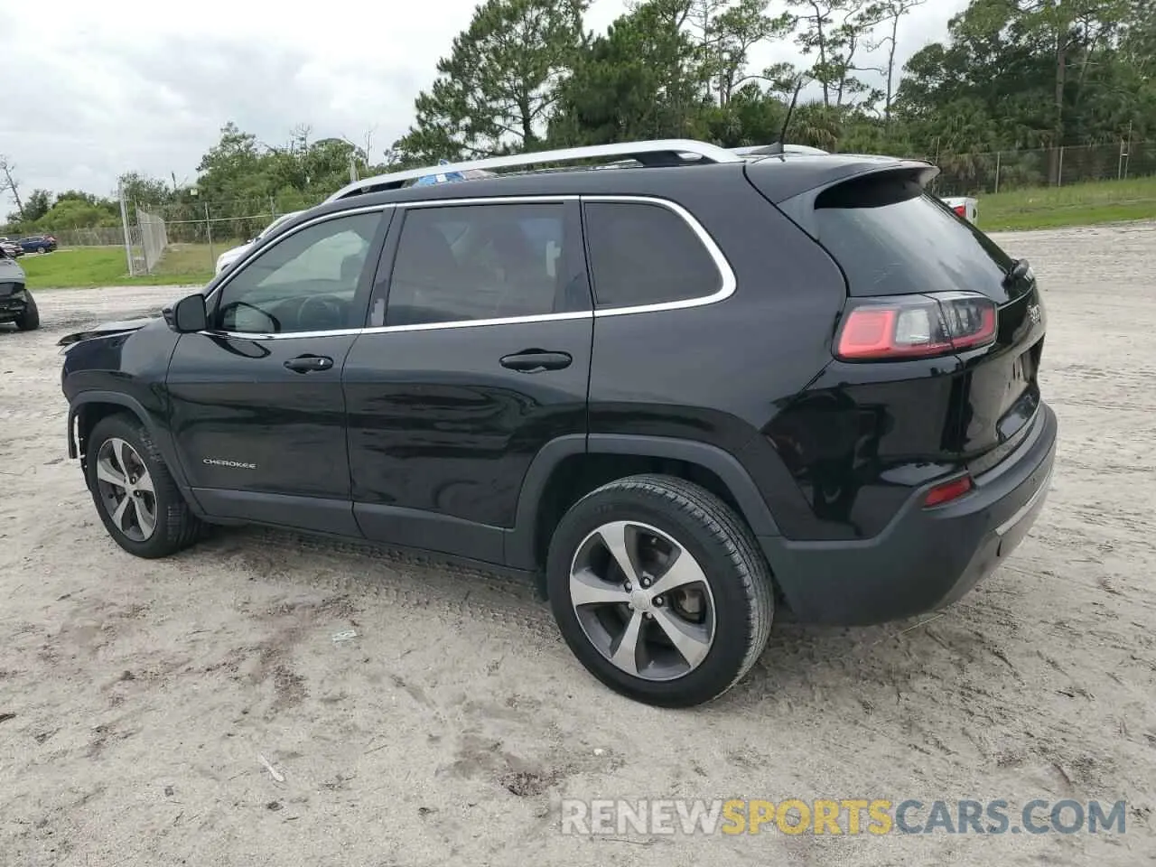 2 Photograph of a damaged car 1C4PJLDB5KD427727 JEEP GRAND CHER 2019