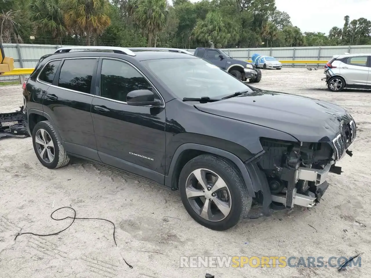 4 Photograph of a damaged car 1C4PJLDB5KD427727 JEEP GRAND CHER 2019