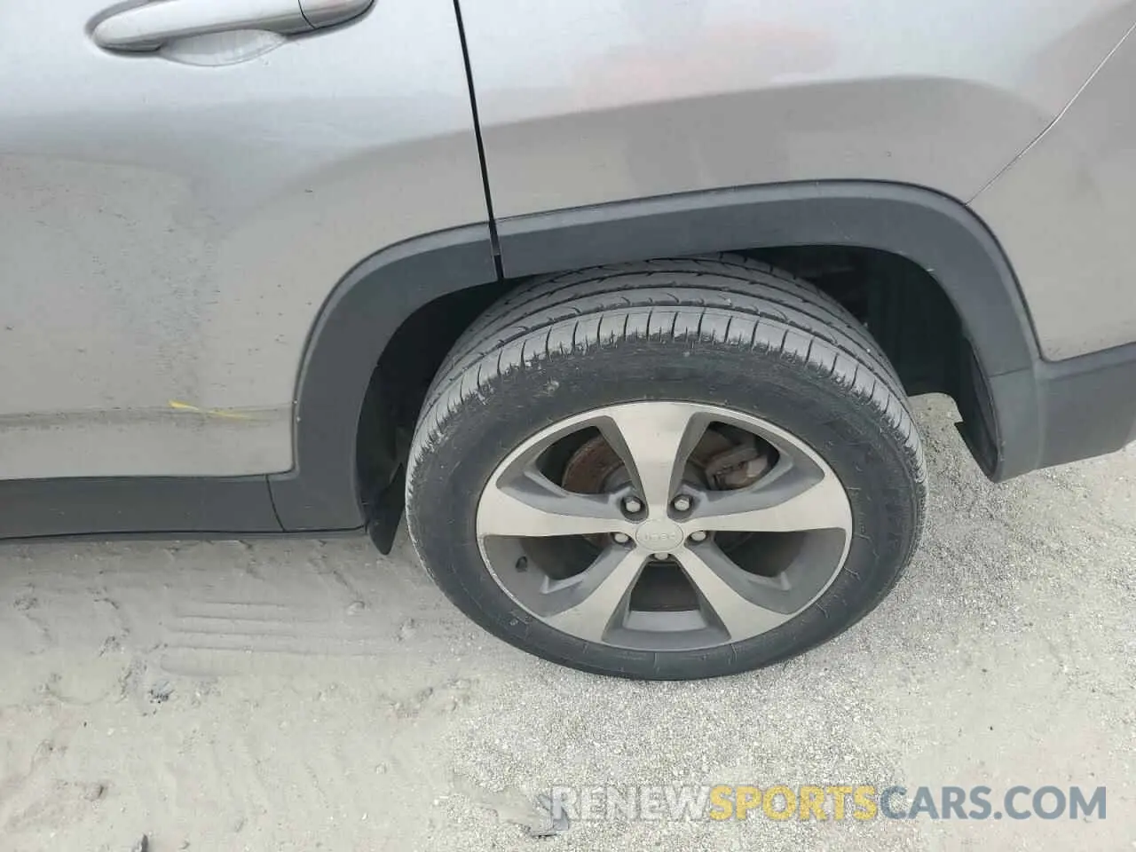 12 Фотография поврежденного автомобиля 1C4PJLDB8KD123243 JEEP GRAND CHER 2019