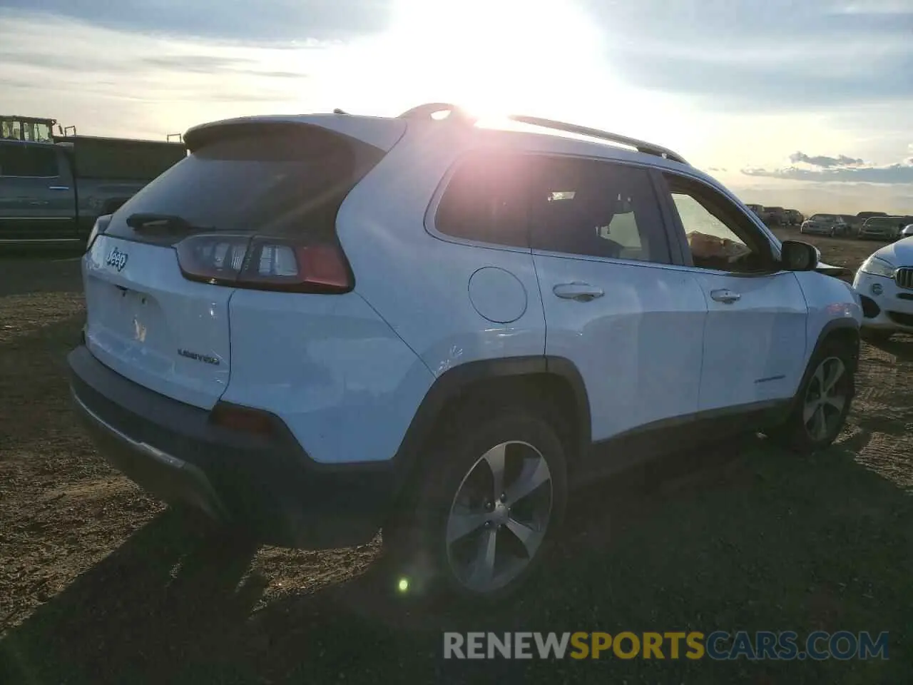 3 Photograph of a damaged car 1C4PJLDBXKD387189 JEEP GRAND CHER 2019