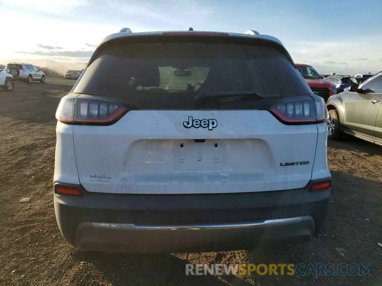 6 Photograph of a damaged car 1C4PJLDBXKD387189 JEEP GRAND CHER 2019