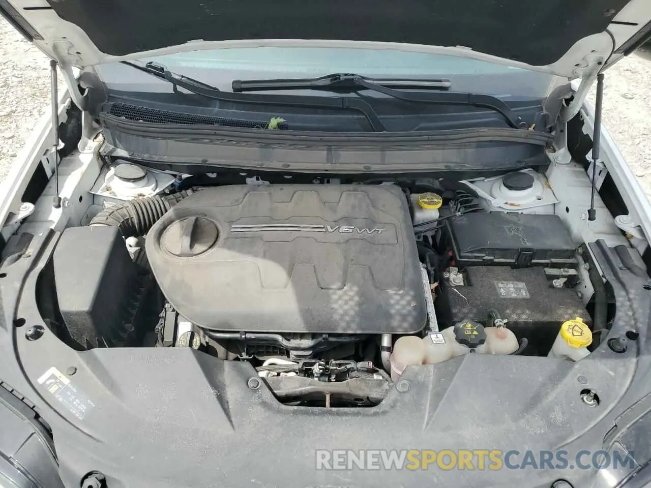 11 Photograph of a damaged car 1C4PJLDX4KD273247 JEEP GRAND CHER 2019