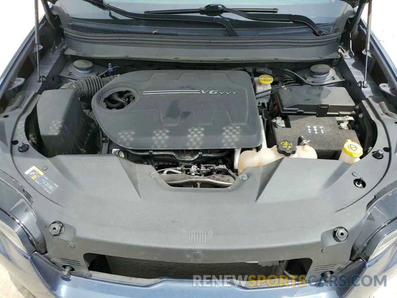 12 Photograph of a damaged car 1C4PJLDX9KD470978 JEEP GRAND CHER 2019