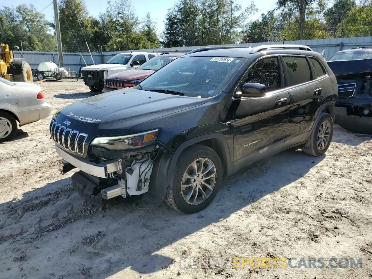 1 Photograph of a damaged car 1C4PJLLB1KD176707 JEEP GRAND CHER 2019