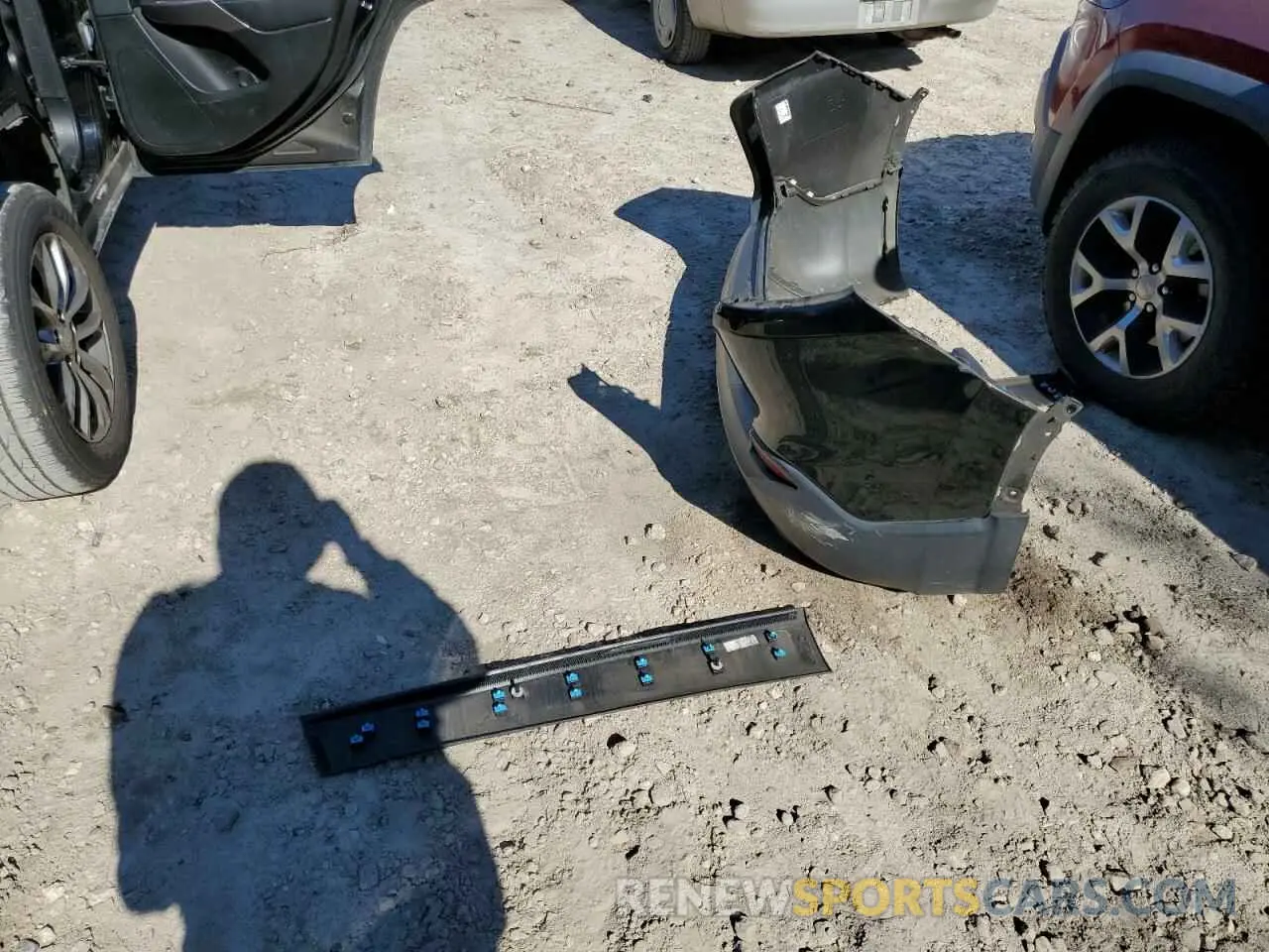 13 Photograph of a damaged car 1C4PJLLB1KD176707 JEEP GRAND CHER 2019