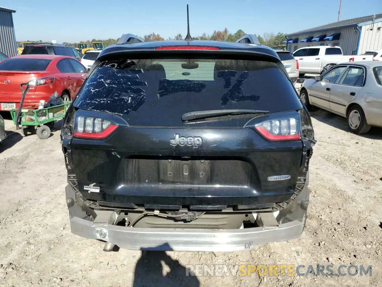 6 Photograph of a damaged car 1C4PJLLB1KD176707 JEEP GRAND CHER 2019