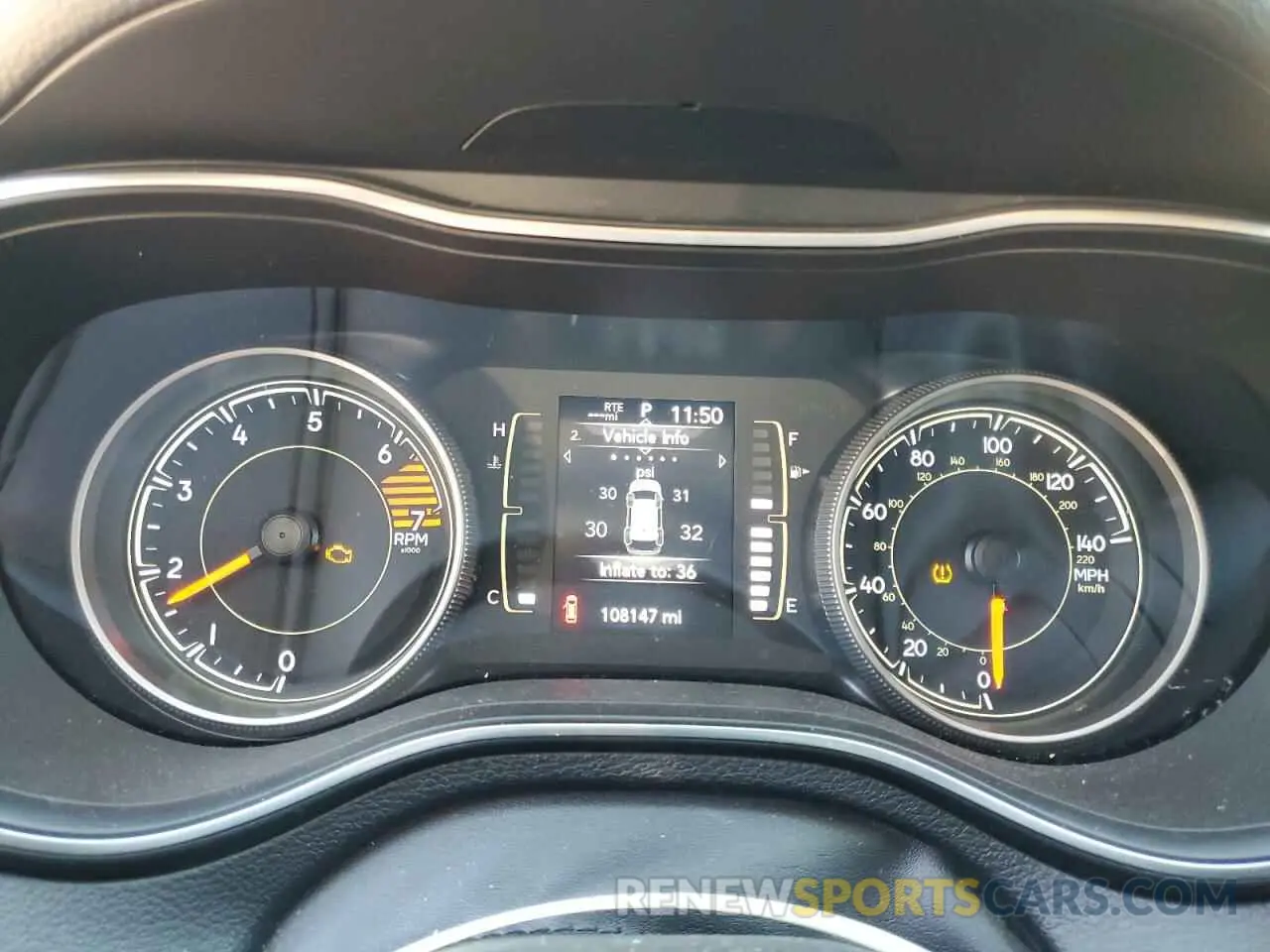 9 Photograph of a damaged car 1C4PJLLB1KD176707 JEEP GRAND CHER 2019