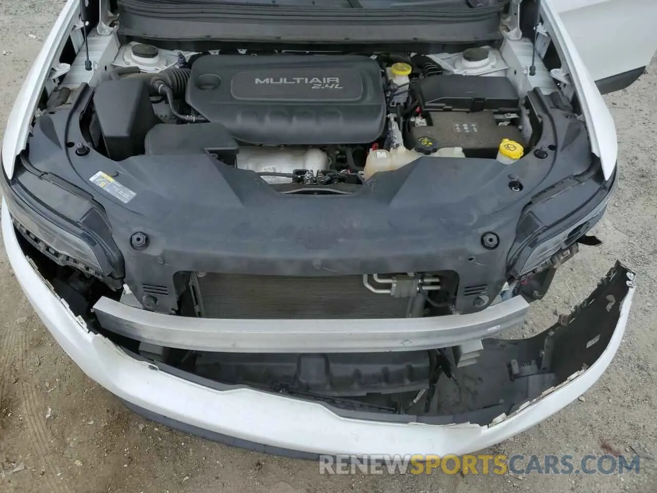 12 Photograph of a damaged car 1C4PJLLB1KD220284 JEEP GRAND CHER 2019