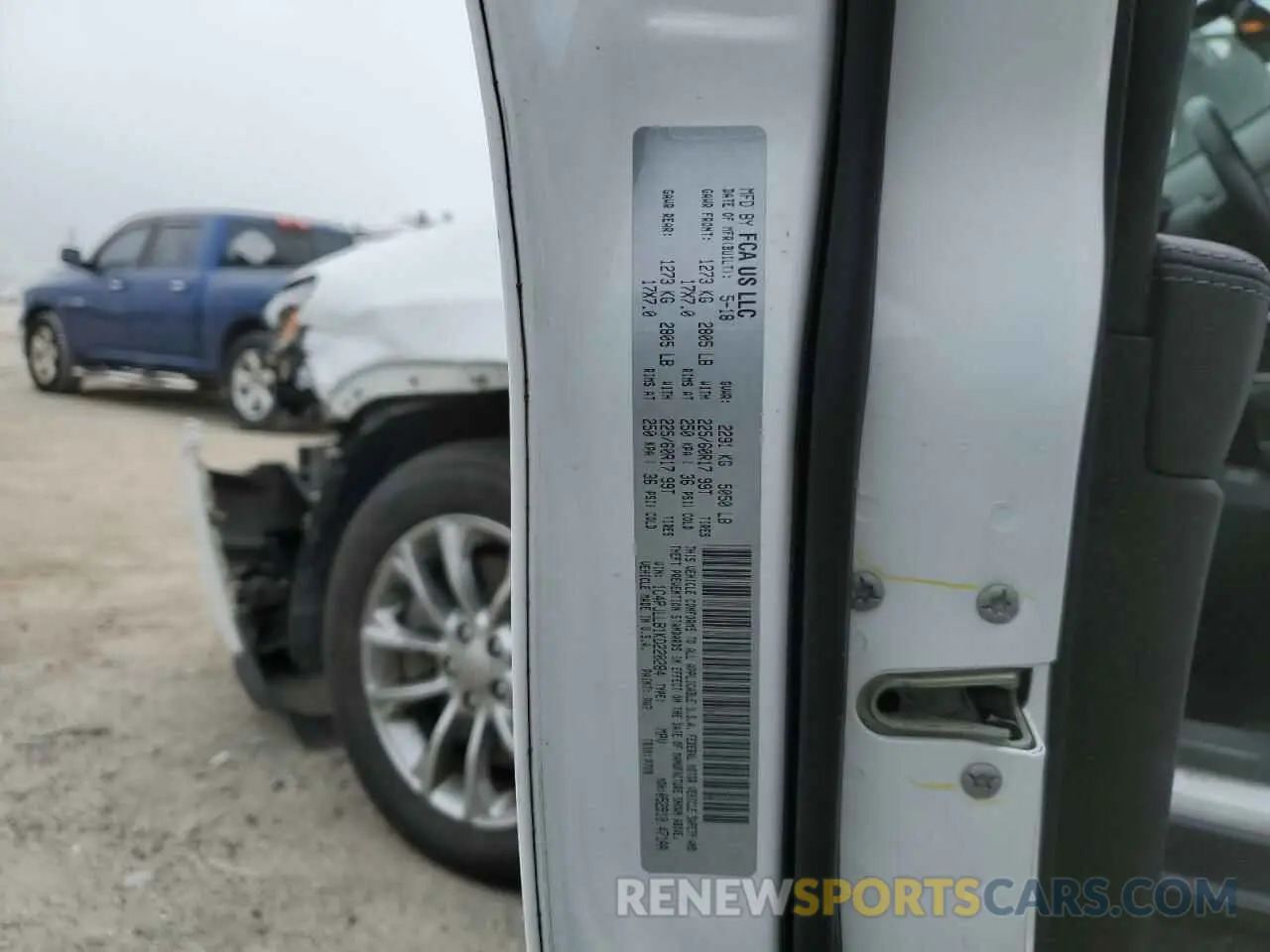 13 Photograph of a damaged car 1C4PJLLB1KD220284 JEEP GRAND CHER 2019