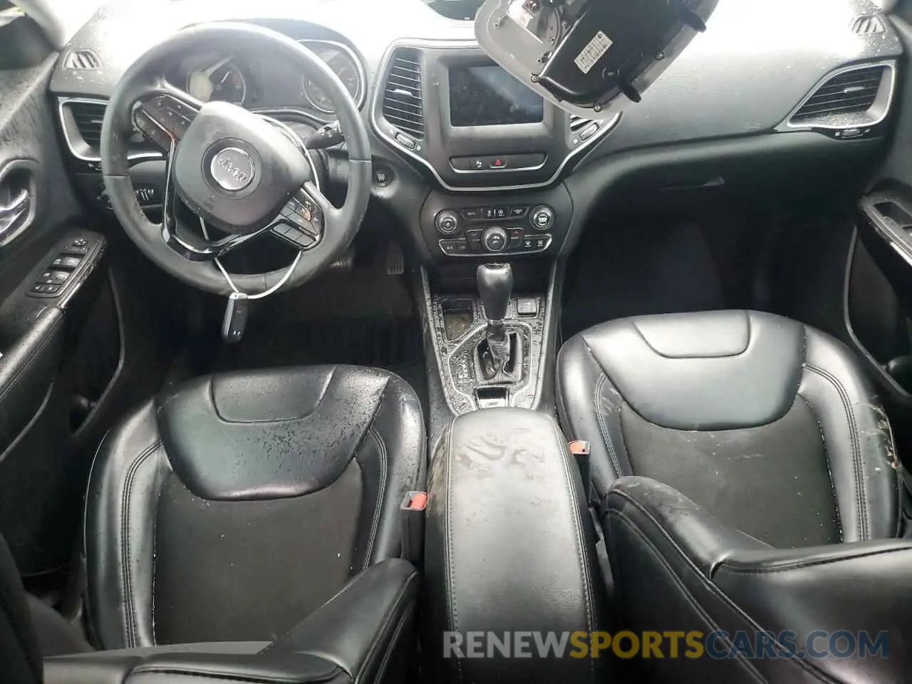 8 Photograph of a damaged car 1C4PJLLB2KD454160 JEEP GRAND CHER 2019