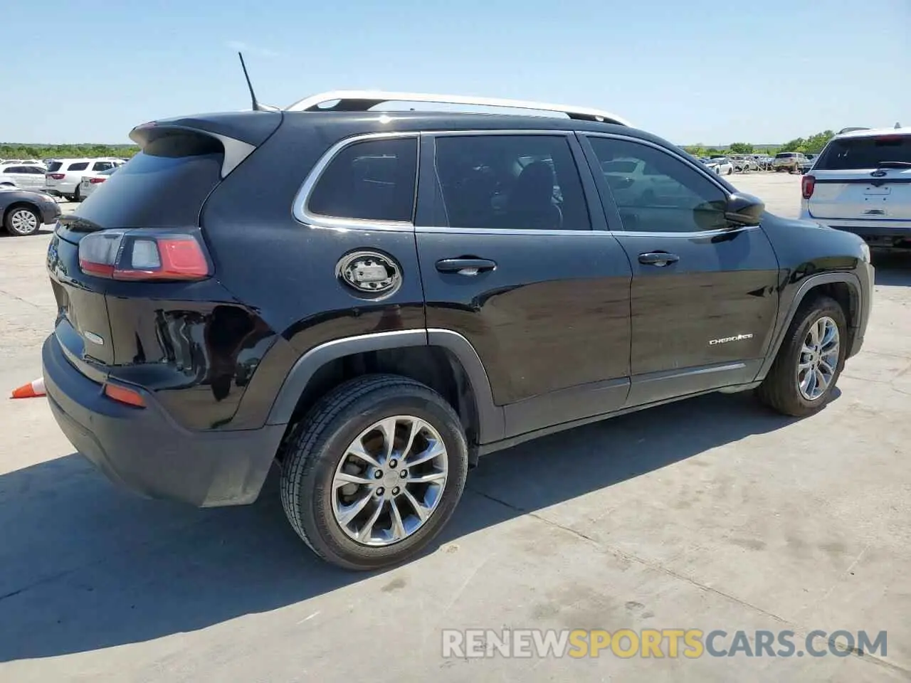 3 Фотография поврежденного автомобиля 1C4PJLLB3KD301173 JEEP GRAND CHER 2019