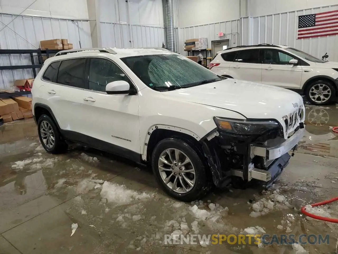 4 Photograph of a damaged car 1C4PJLLB3KD376598 JEEP GRAND CHER 2019