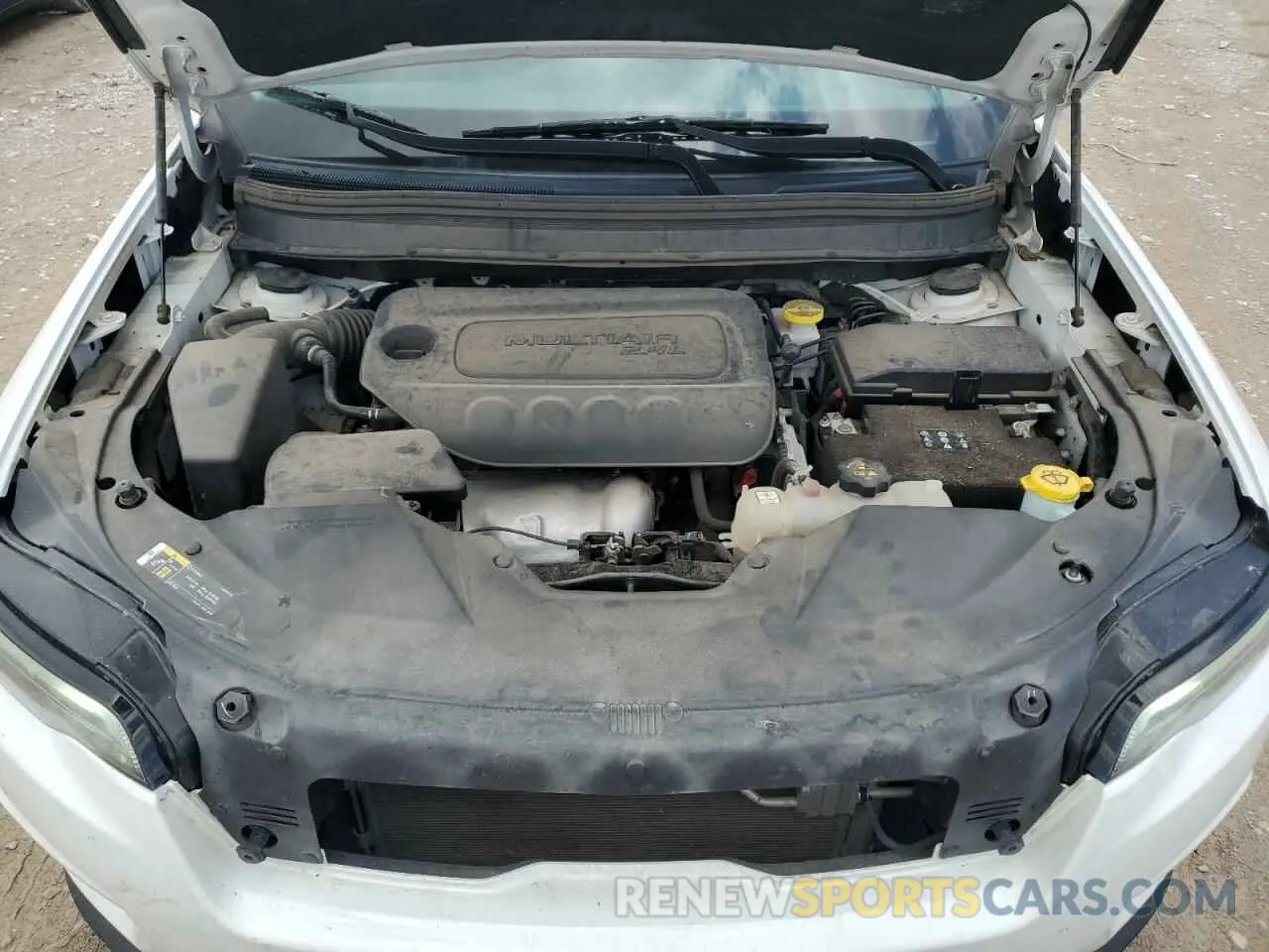 12 Photograph of a damaged car 1C4PJLLB3KD420387 JEEP GRAND CHER 2019