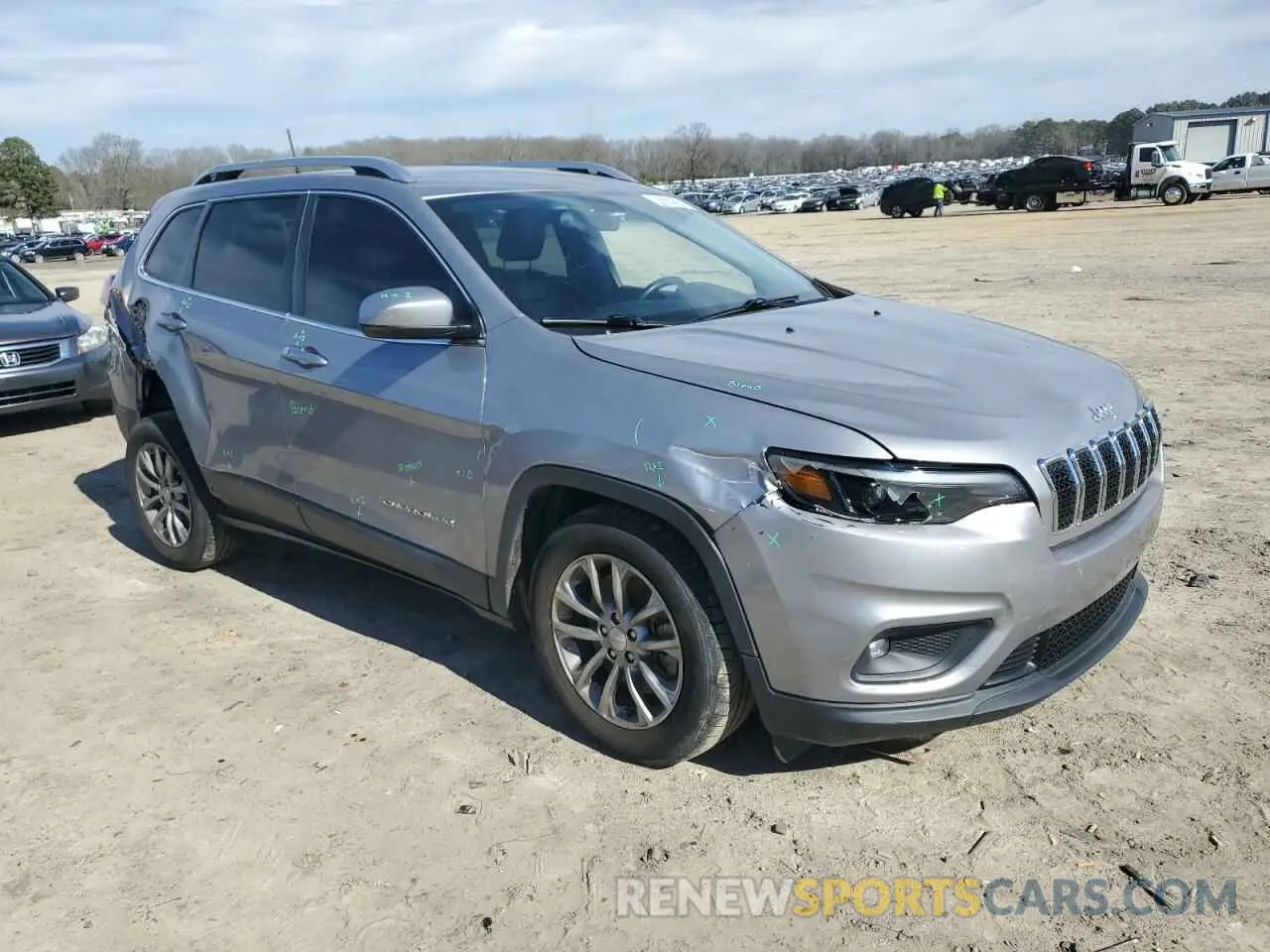 4 Фотография поврежденного автомобиля 1C4PJLLB4KD301344 JEEP GRAND CHER 2019