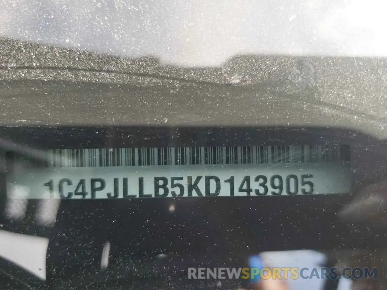 13 Photograph of a damaged car 1C4PJLLB5KD143905 JEEP GRAND CHER 2019