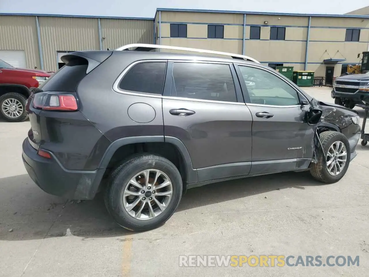 3 Photograph of a damaged car 1C4PJLLB5KD202922 JEEP GRAND CHER 2019
