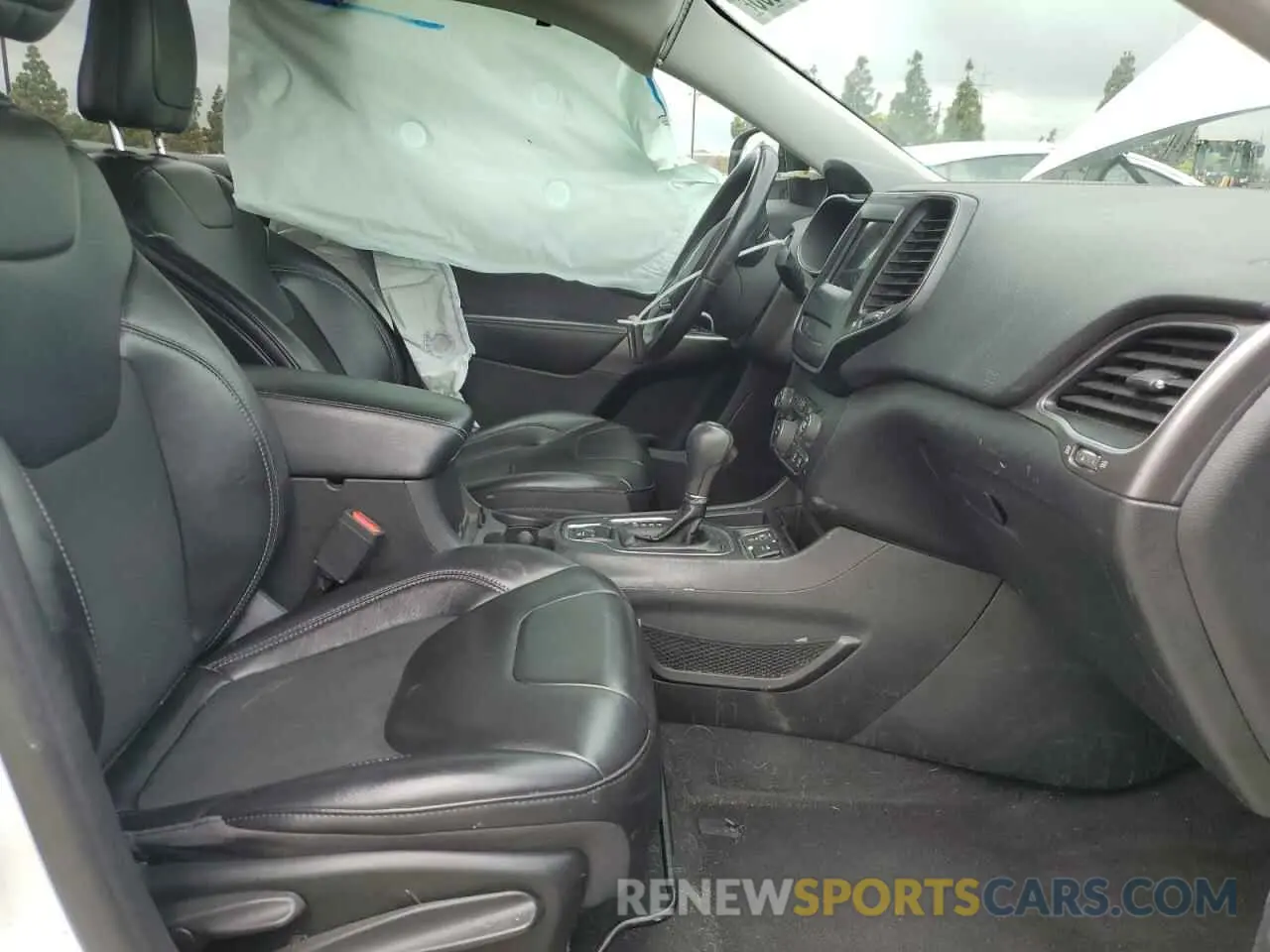 7 Photograph of a damaged car 1C4PJLLB5KD373217 JEEP GRAND CHER 2019