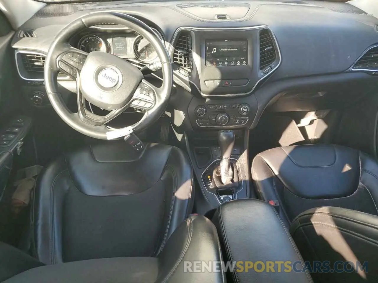 8 Фотография поврежденного автомобиля 1C4PJLLB7KD338758 JEEP GRAND CHER 2019