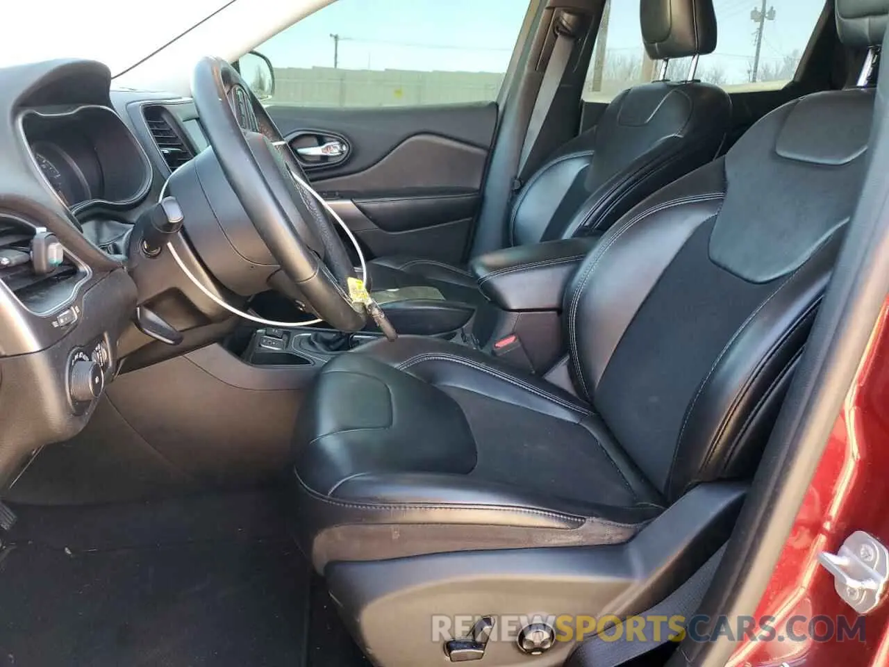 7 Фотография поврежденного автомобиля 1C4PJLLB9KD393325 JEEP GRAND CHER 2019
