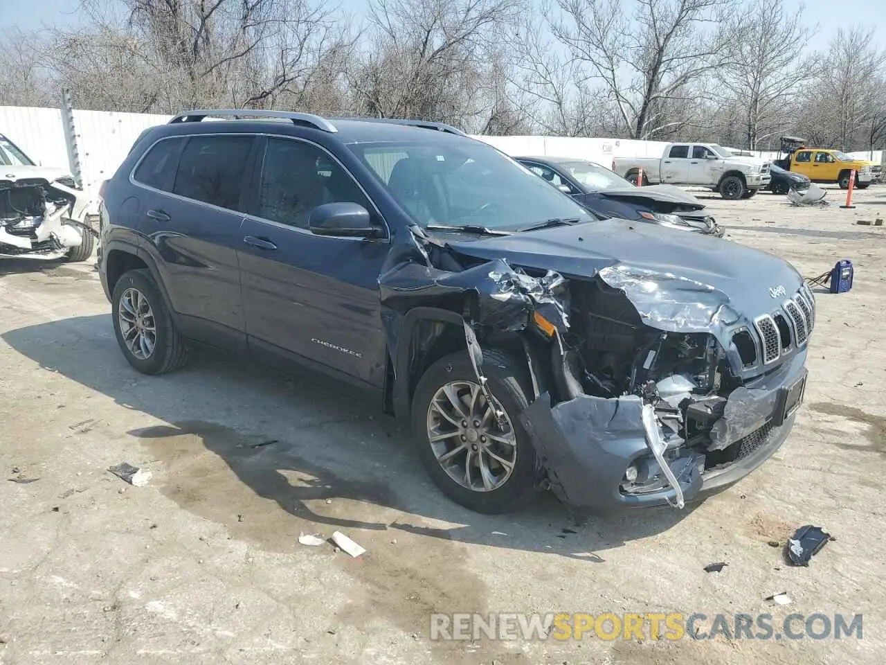4 Photograph of a damaged car 1C4PJLLX6KD384089 JEEP GRAND CHER 2019