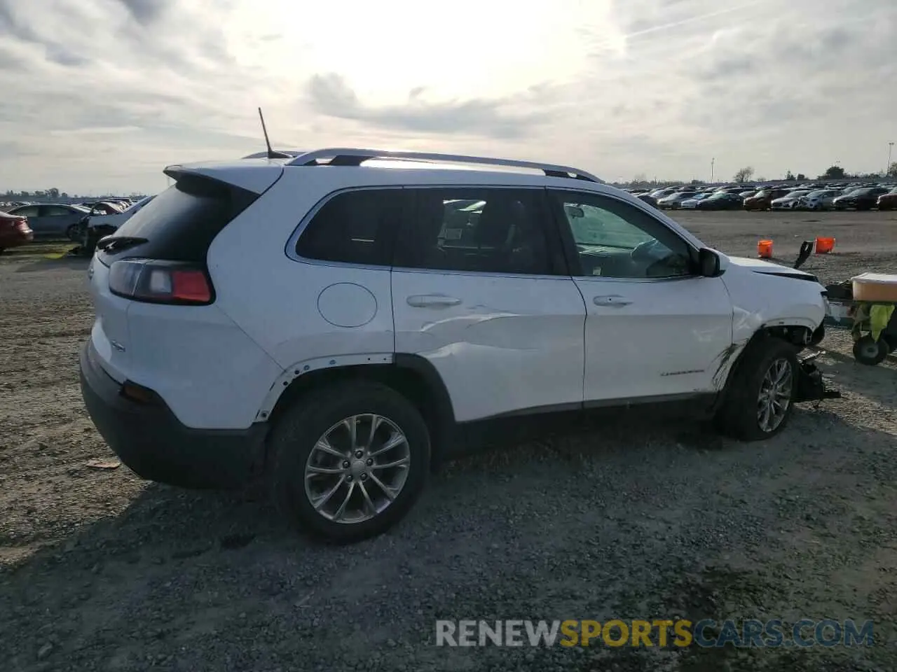 3 Фотография поврежденного автомобиля 1C4PJLLX9KD130196 JEEP GRAND CHER 2019