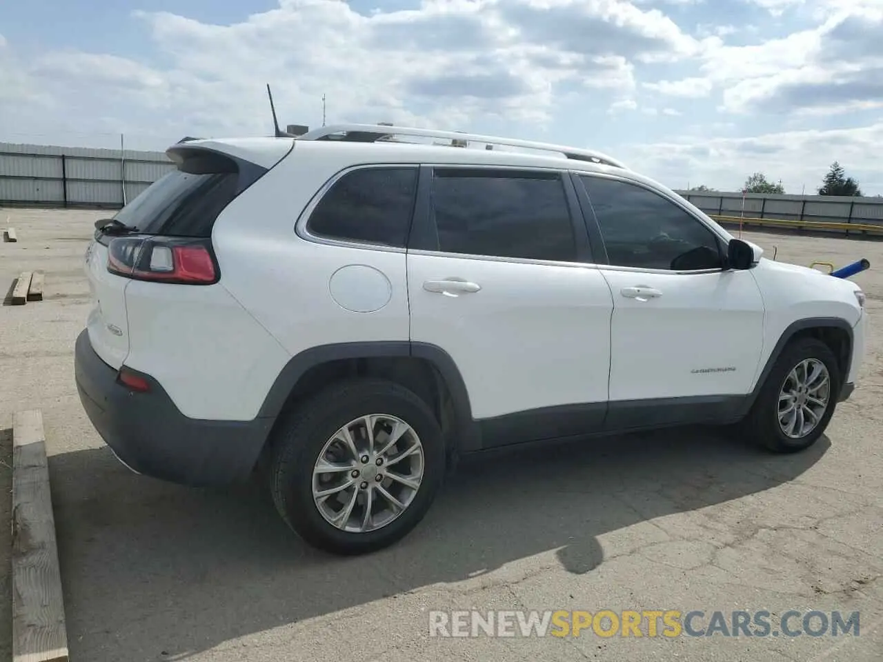 3 Фотография поврежденного автомобиля 1C4PJLLX9KD130215 JEEP GRAND CHER 2019