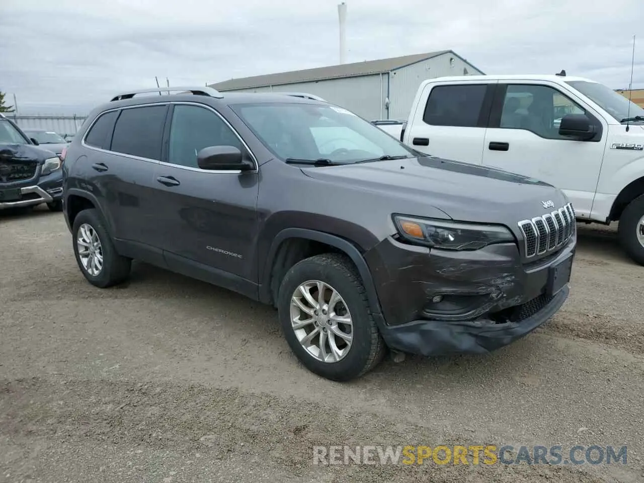 4 Photograph of a damaged car 1C4PJMCB0KD136074 JEEP GRAND CHER 2019