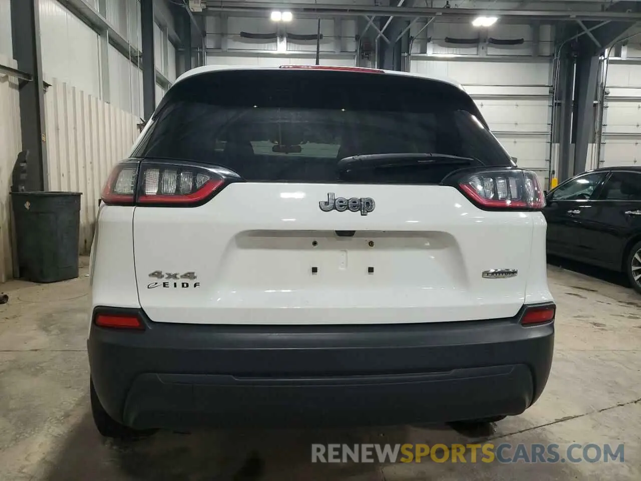 6 Photograph of a damaged car 1C4PJMCB4KD167666 JEEP GRAND CHER 2019