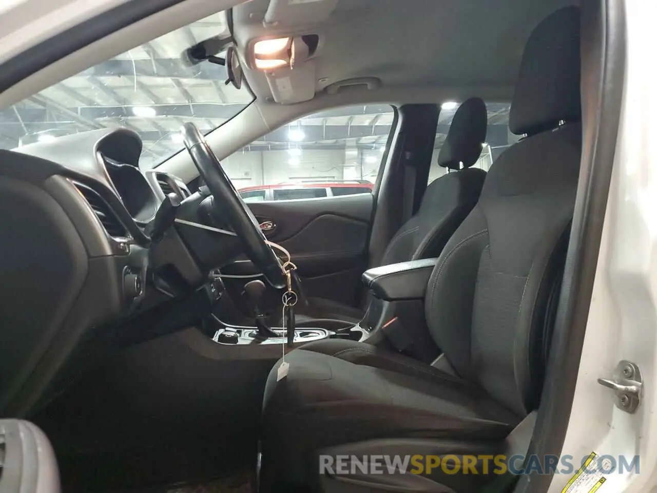 7 Photograph of a damaged car 1C4PJMCB4KD167666 JEEP GRAND CHER 2019