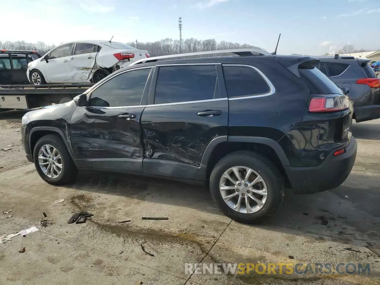 2 Photograph of a damaged car 1C4PJMCB7KD362712 JEEP GRAND CHER 2019