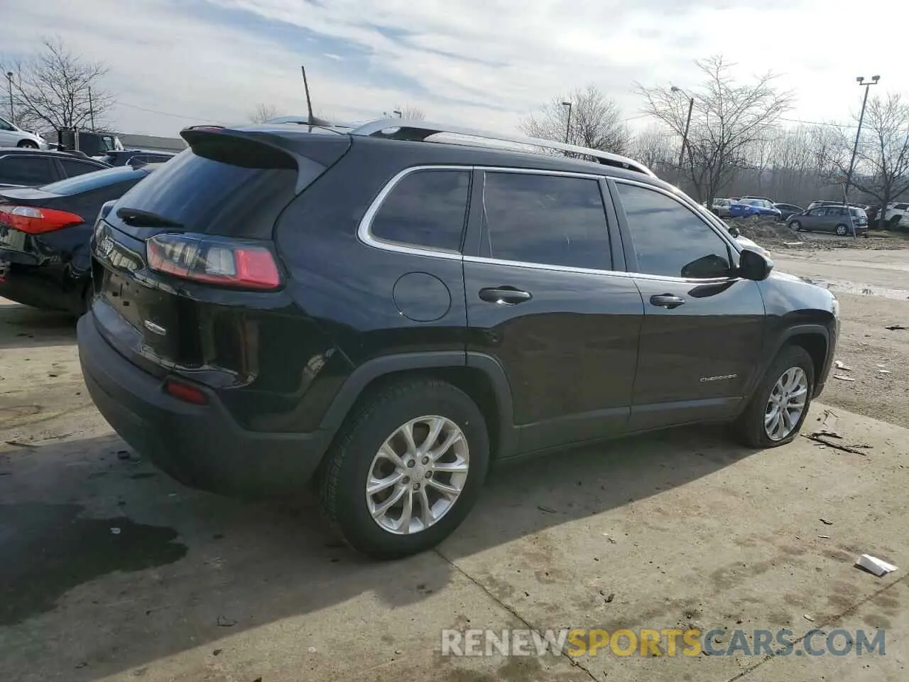 3 Photograph of a damaged car 1C4PJMCB7KD362712 JEEP GRAND CHER 2019