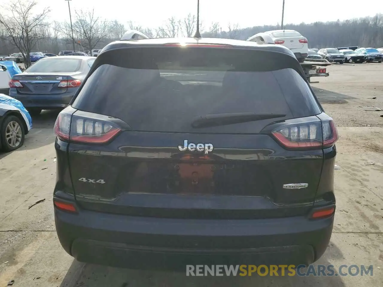 6 Photograph of a damaged car 1C4PJMCB7KD362712 JEEP GRAND CHER 2019