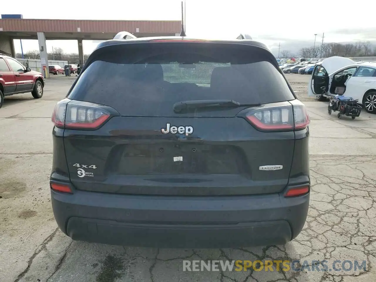 6 Photograph of a damaged car 1C4PJMCB8KD408256 JEEP GRAND CHER 2019