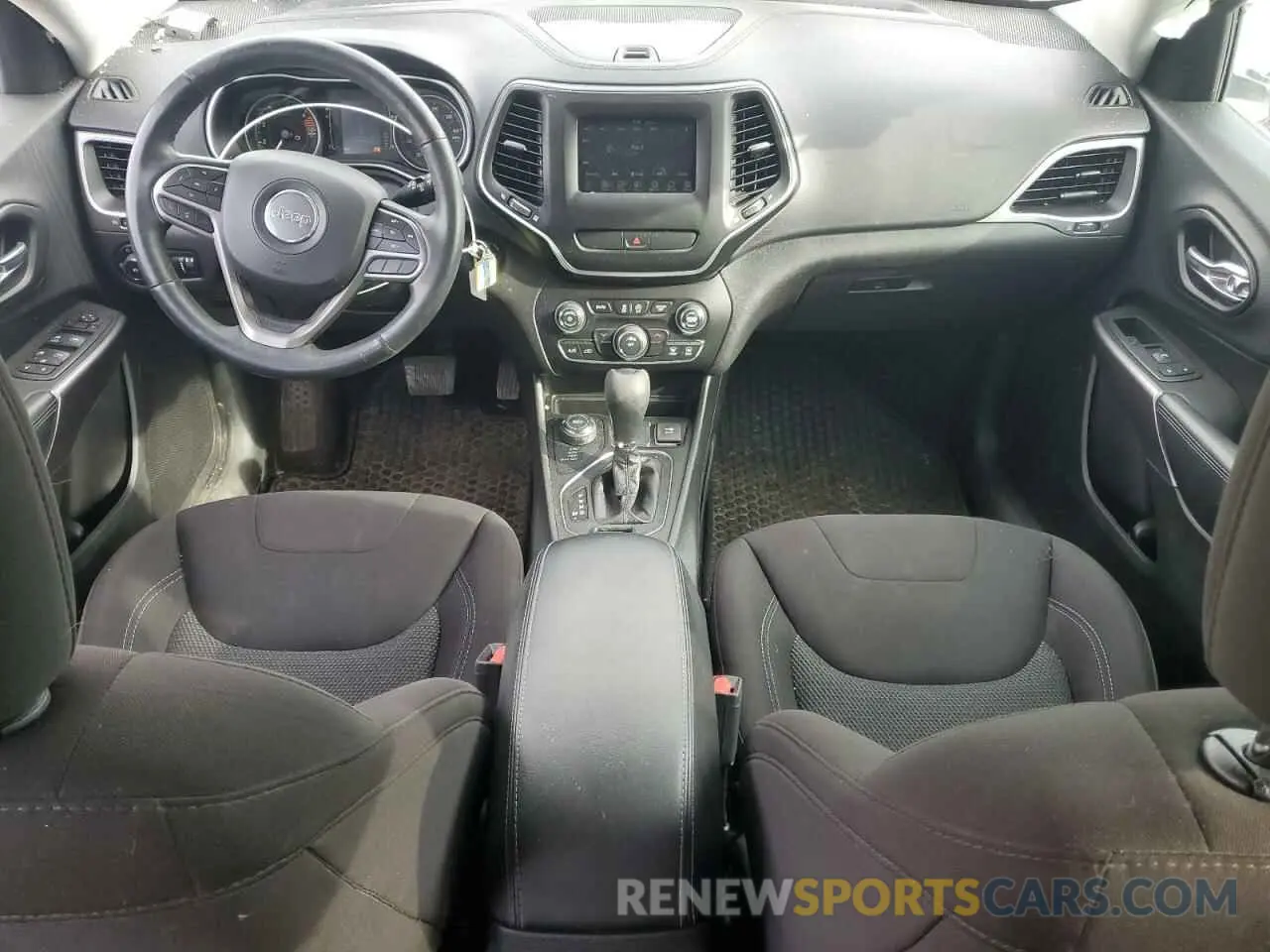 8 Photograph of a damaged car 1C4PJMCB9KD158249 JEEP GRAND CHER 2019