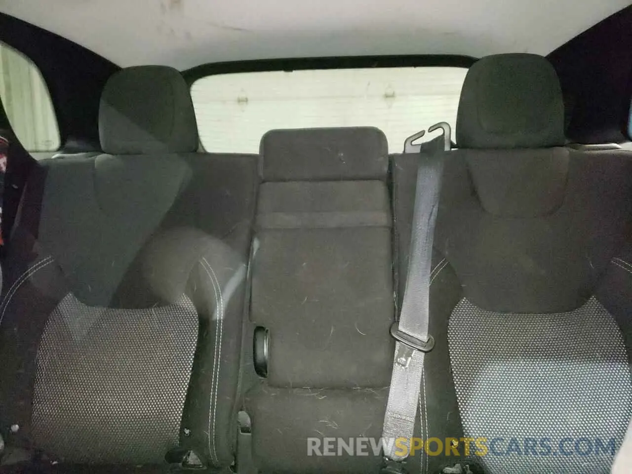 10 Photograph of a damaged car 1C4PJMCB9KD163855 JEEP GRAND CHER 2019