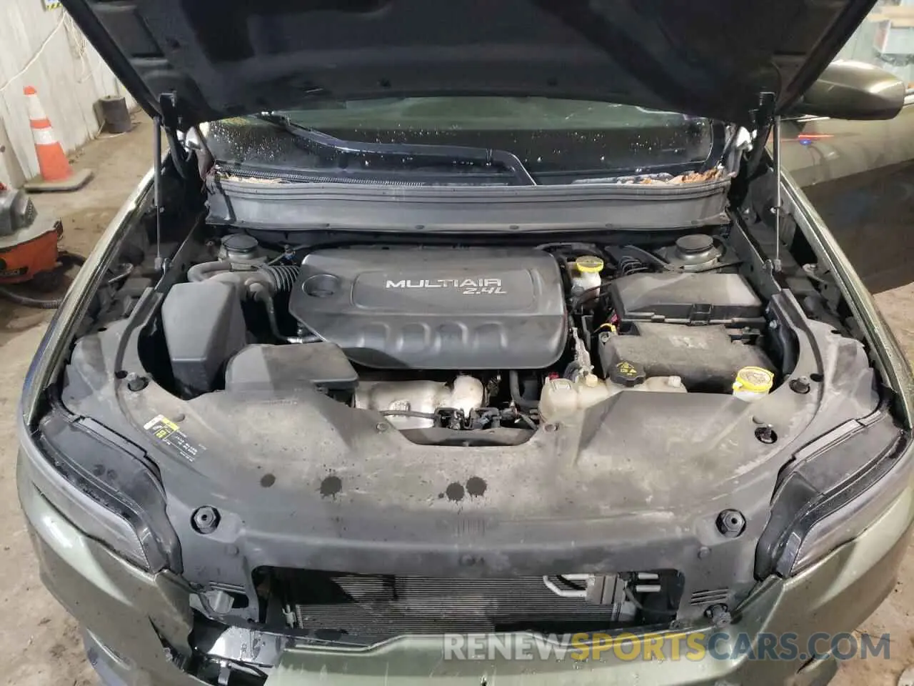 12 Photograph of a damaged car 1C4PJMCB9KD163855 JEEP GRAND CHER 2019