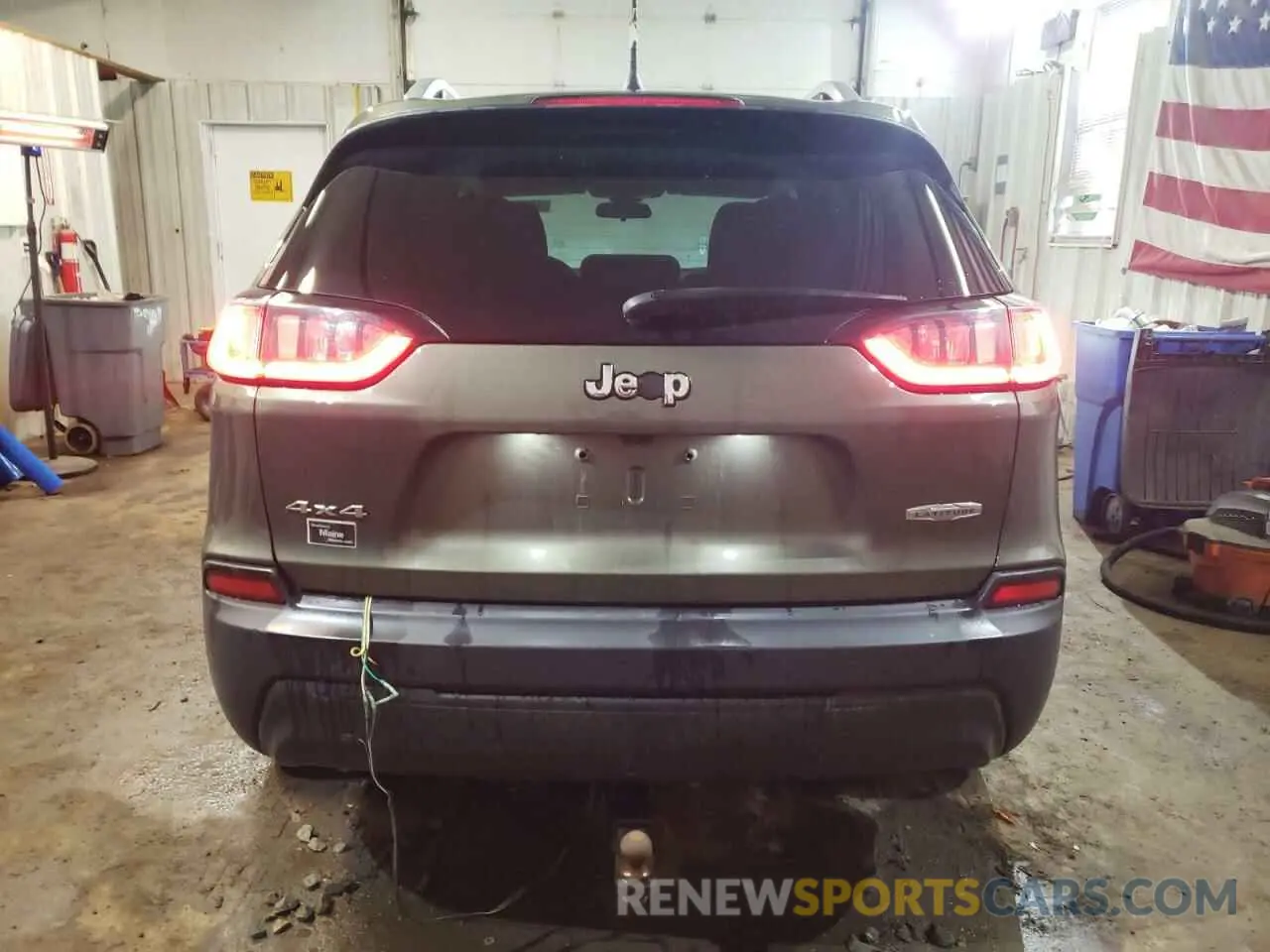 6 Photograph of a damaged car 1C4PJMCB9KD163855 JEEP GRAND CHER 2019