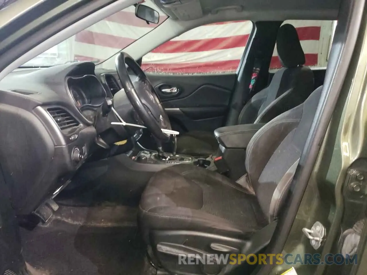 7 Photograph of a damaged car 1C4PJMCB9KD163855 JEEP GRAND CHER 2019
