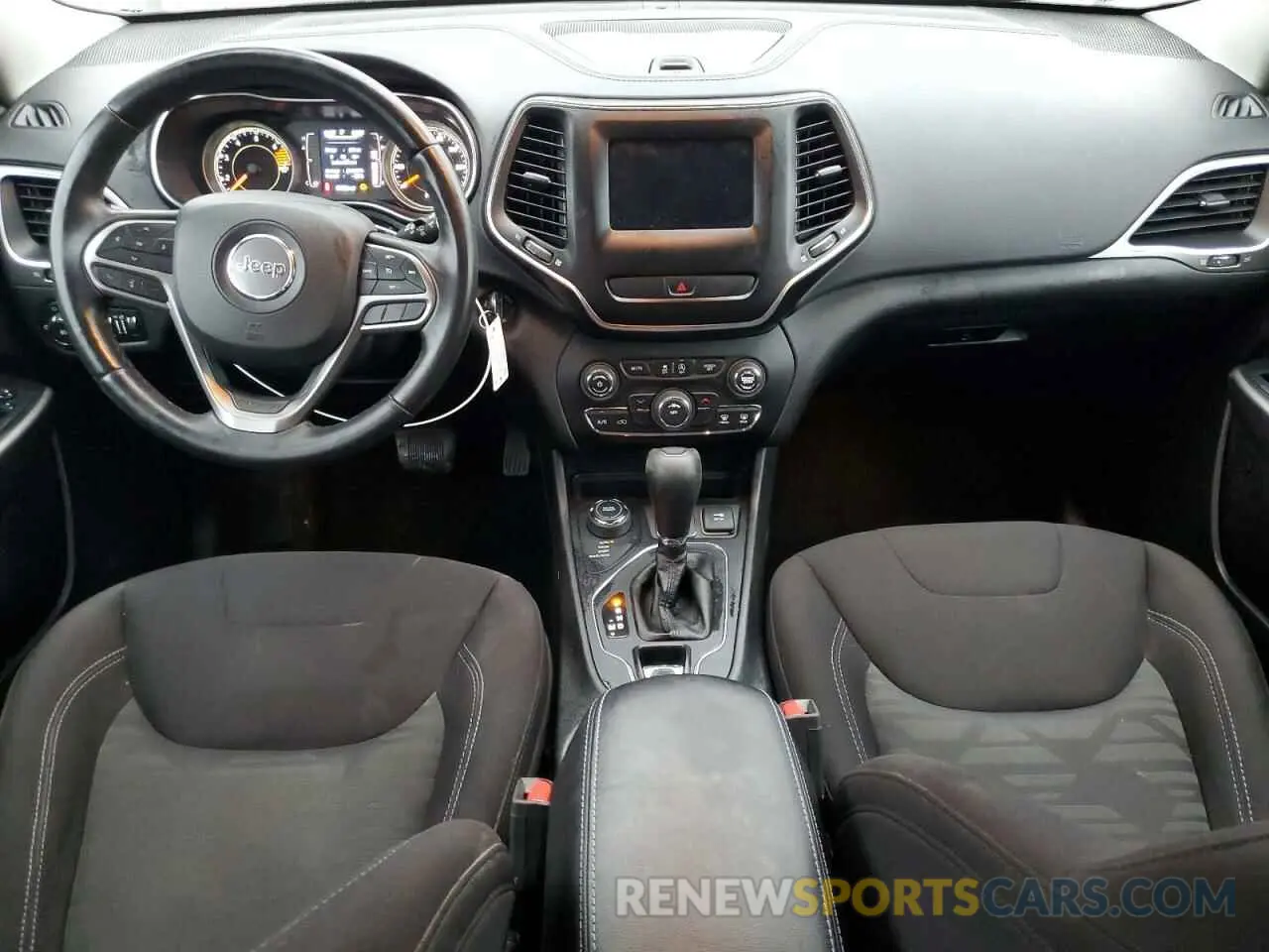 8 Photograph of a damaged car 1C4PJMCBXKD279646 JEEP GRAND CHER 2019