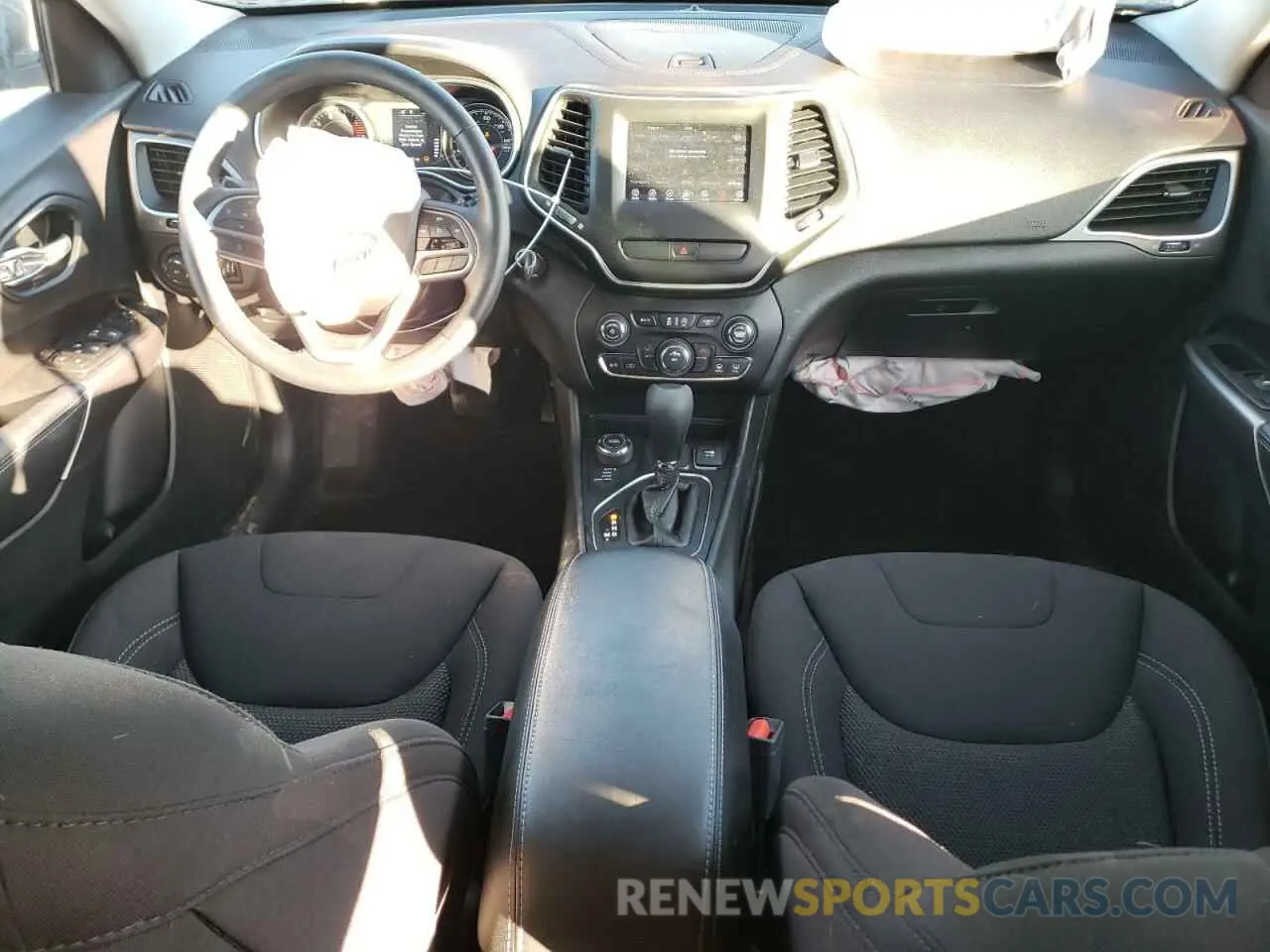 8 Фотография поврежденного автомобиля 1C4PJMCX0KD113213 JEEP GRAND CHER 2019