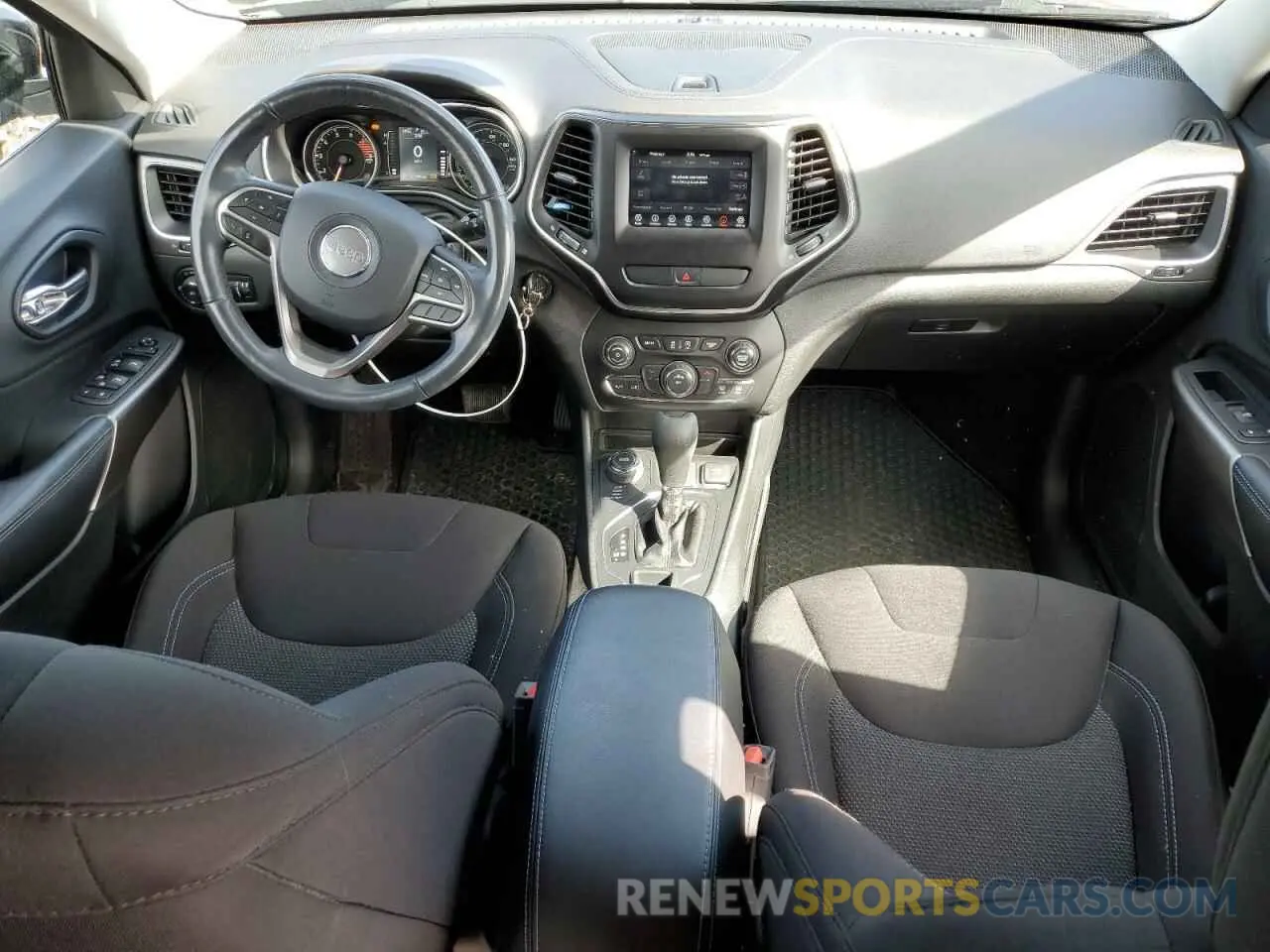 8 Фотография поврежденного автомобиля 1C4PJMCX8KD229789 JEEP GRAND CHER 2019